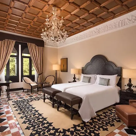 Alfonso Xiii, A Luxury Collection Hotel, Szálloda 5*