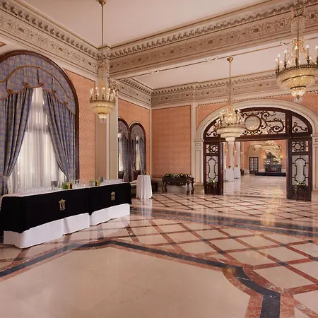 Alfonso Xiii, A Luxury Collection Hotel, Ξενοδοχείο