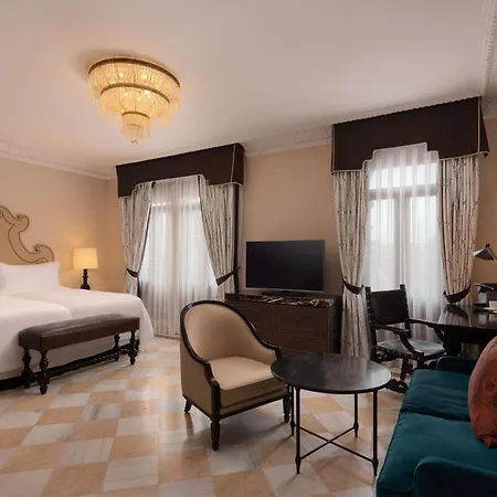Alfonso Xiii, A Luxury Collection Hotel, Hotel
